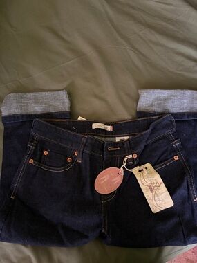 Levi’s Capri 515 Dark Indigo Rolled-Cuff Jeans